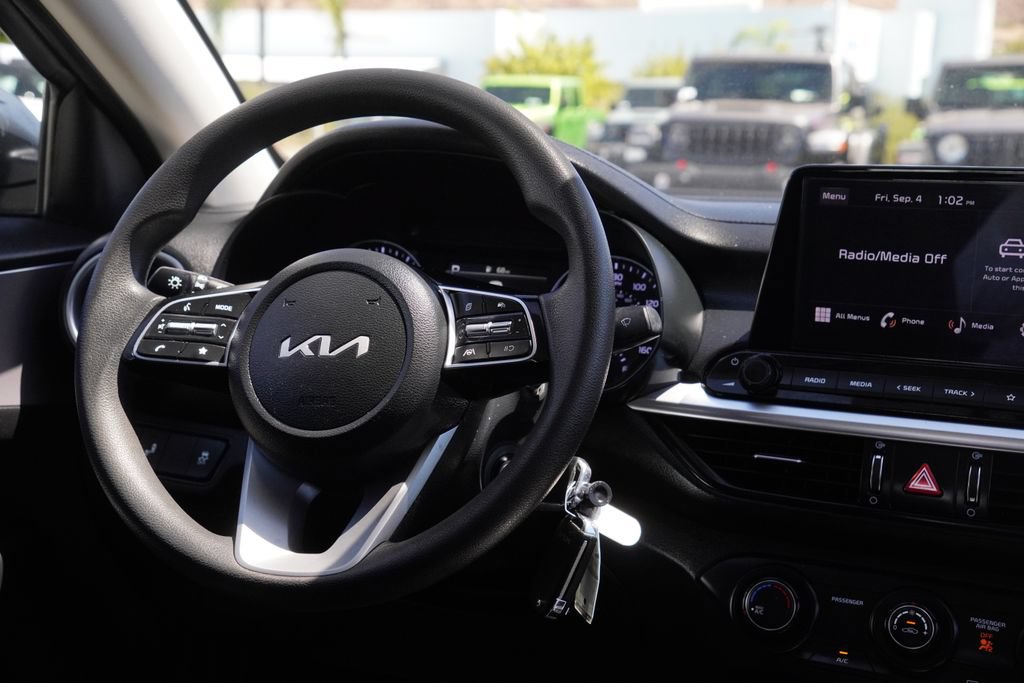 Used 2024 Kia Forte LXS w/ LXS Technology Package FWD image 37