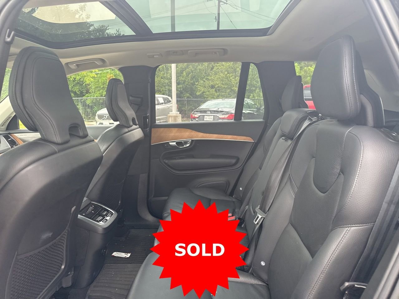 Certified 2023 Volvo XC90 B6 Plus w/ Protection Package Premier image 17