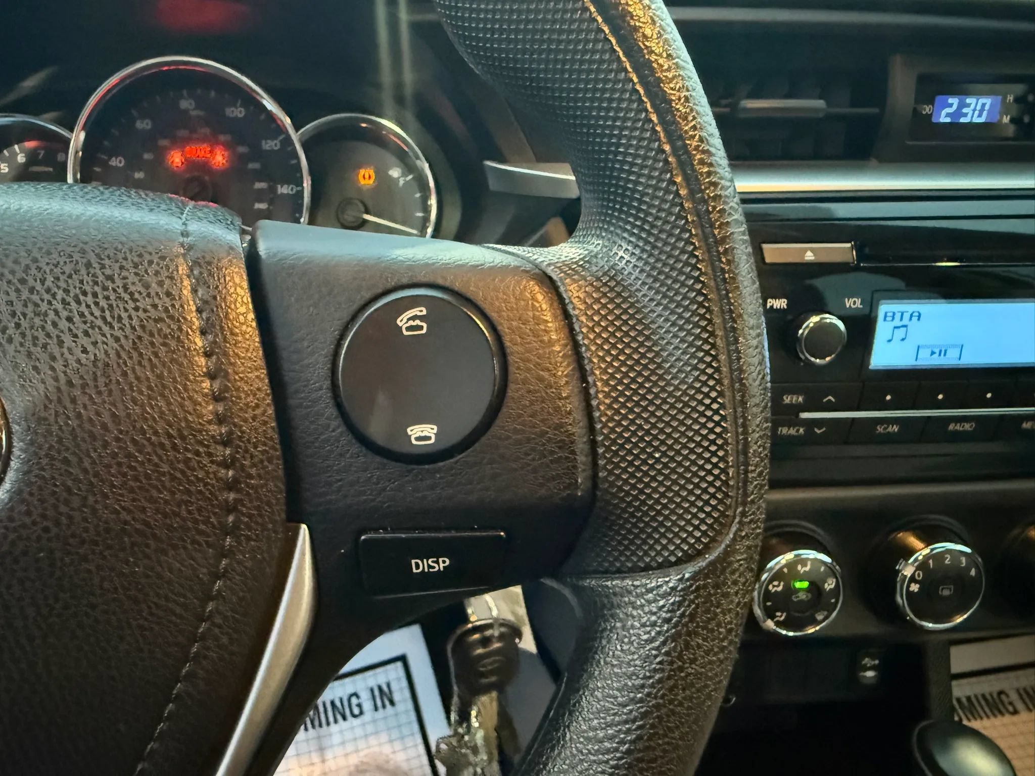Used 2015 Toyota Corolla L FWD image 18