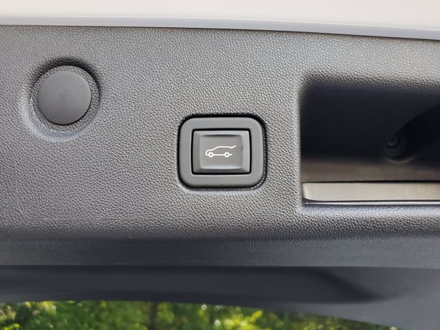 Certified 2023 Chevrolet Equinox Premier AWD/4WD image 13