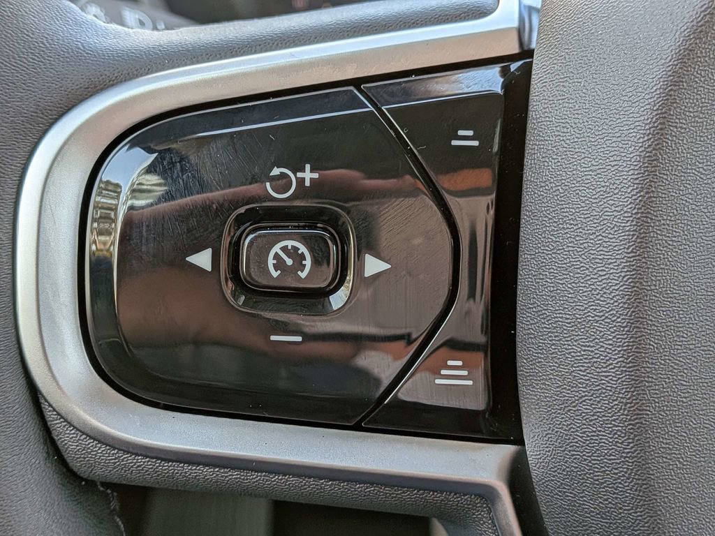 New 2026 Volvo XC90 B5 Core AWD/4WD image 27