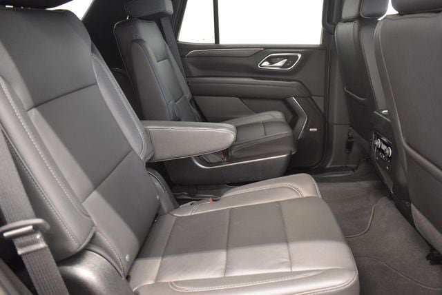 Used 2024 Chevrolet Tahoe Z71 w/ Luxury Package AWD/4WD image 17