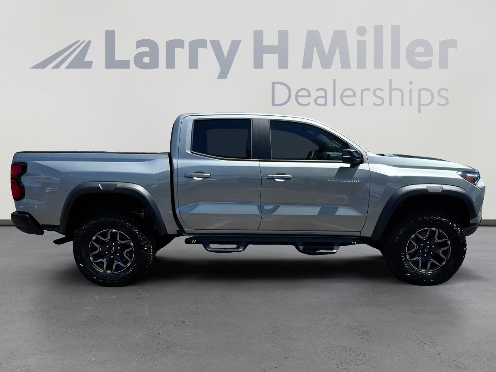 Used 2026 Chevrolet Colorado ZR2 AWD/4WD image 6