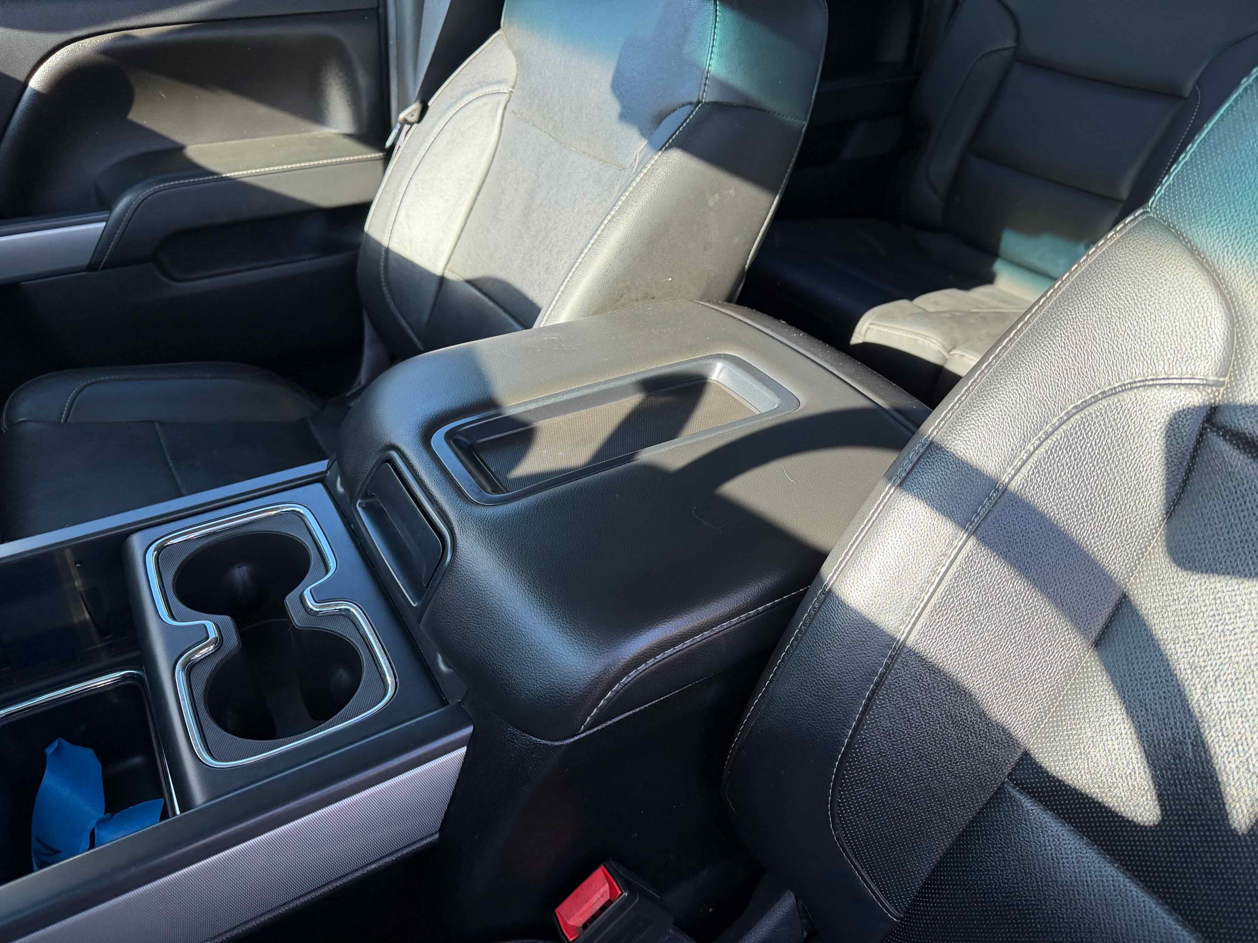 Used 2015 Chevrolet Silverado 2500 LTZ w/ LTZ Plus Package image 26