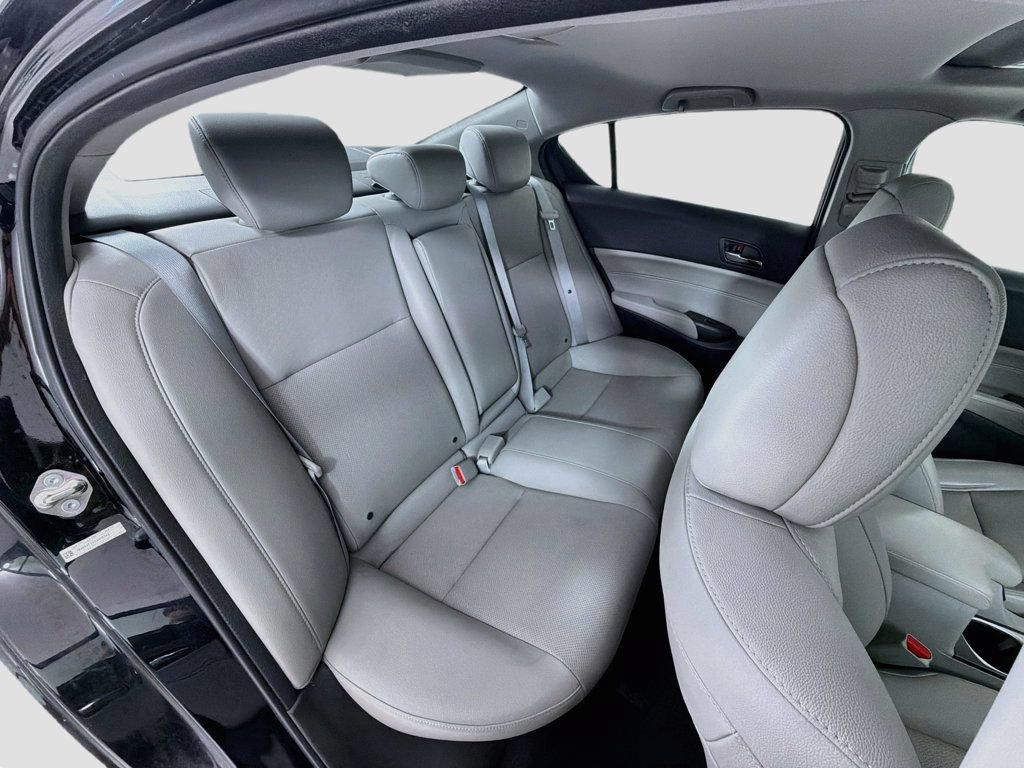 Used 2016 Acura ILX w/ Premium Package FWD image 26
