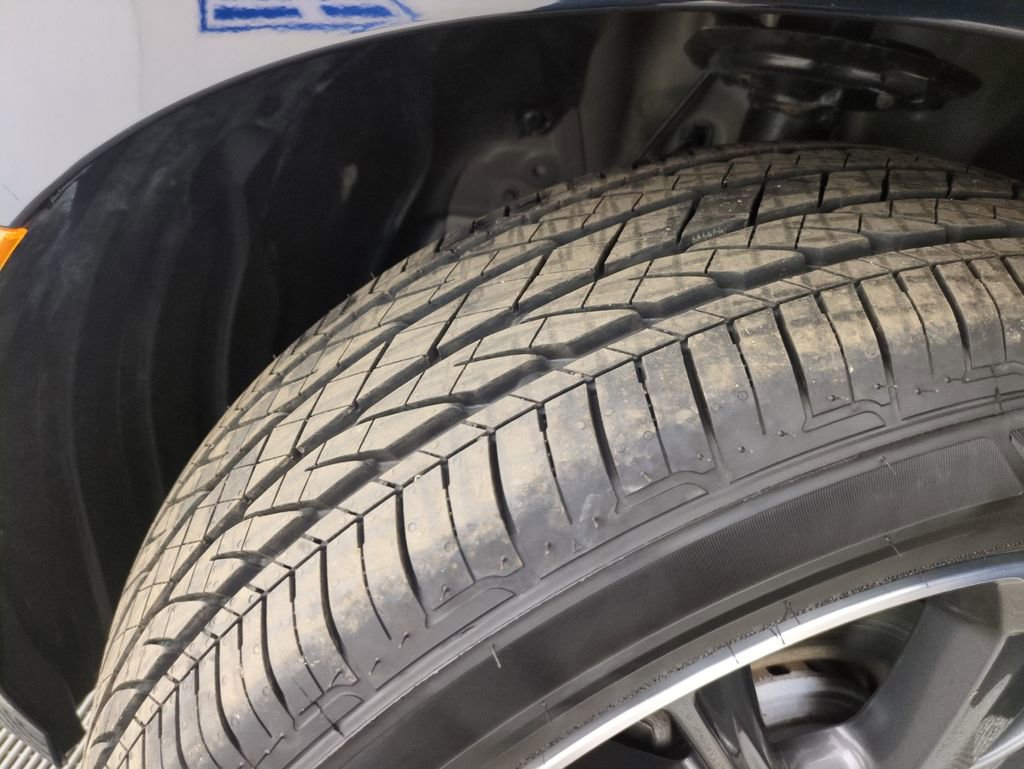 Used 2024 Honda Odyssey Elite image 32