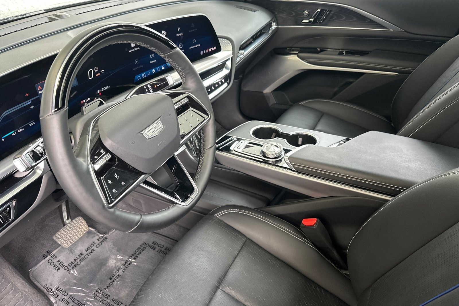 Used 2025 Cadillac Lyriq Sport image 9