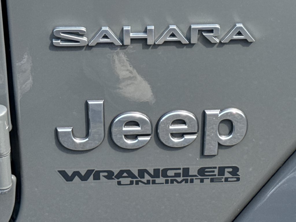 Used 2021 Jeep Wrangler Unlimited Sahara AWD/4WD image 32