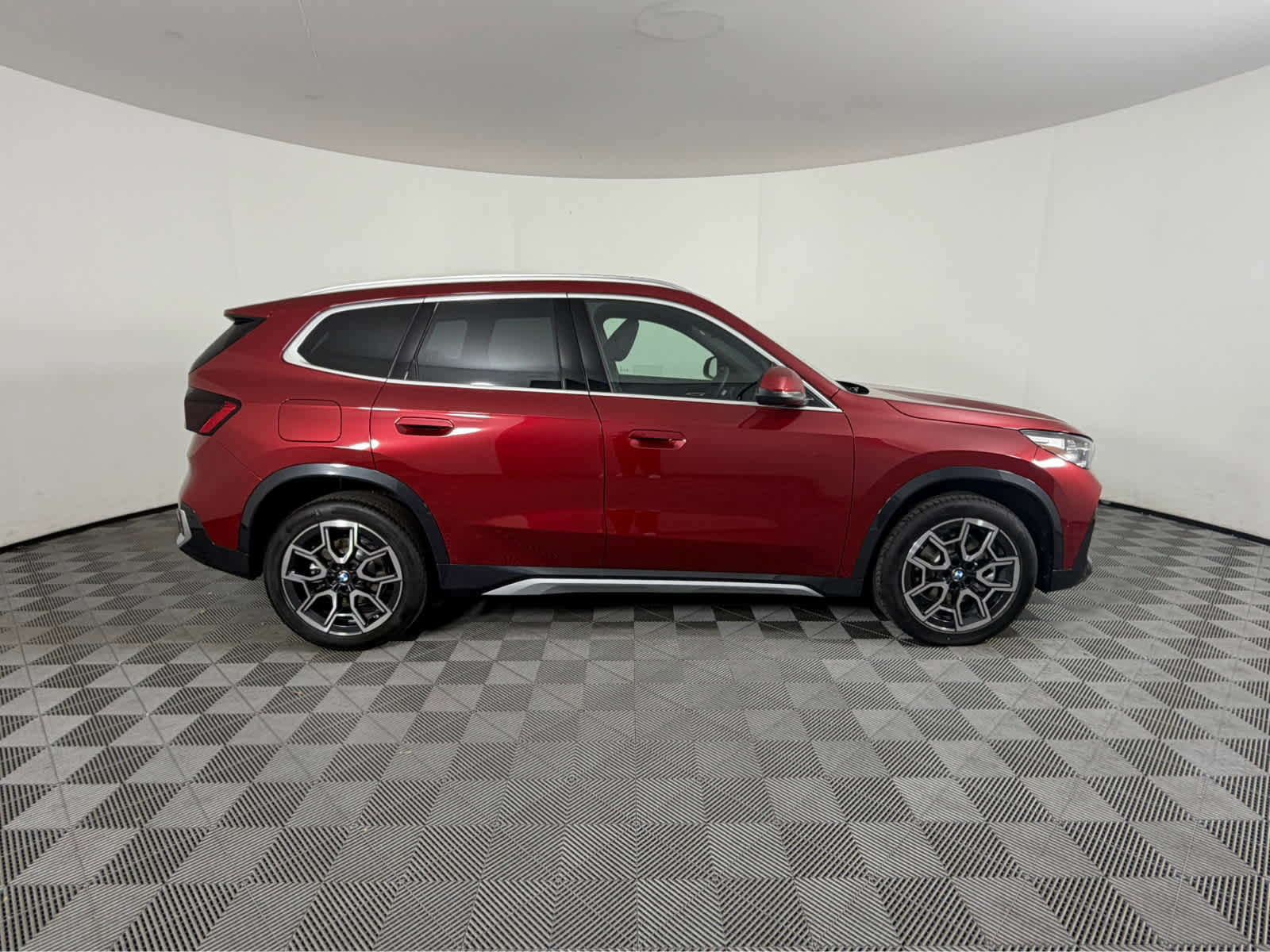 New 2026 BMW X1 xDrive28i w/ Convenience Package image 2