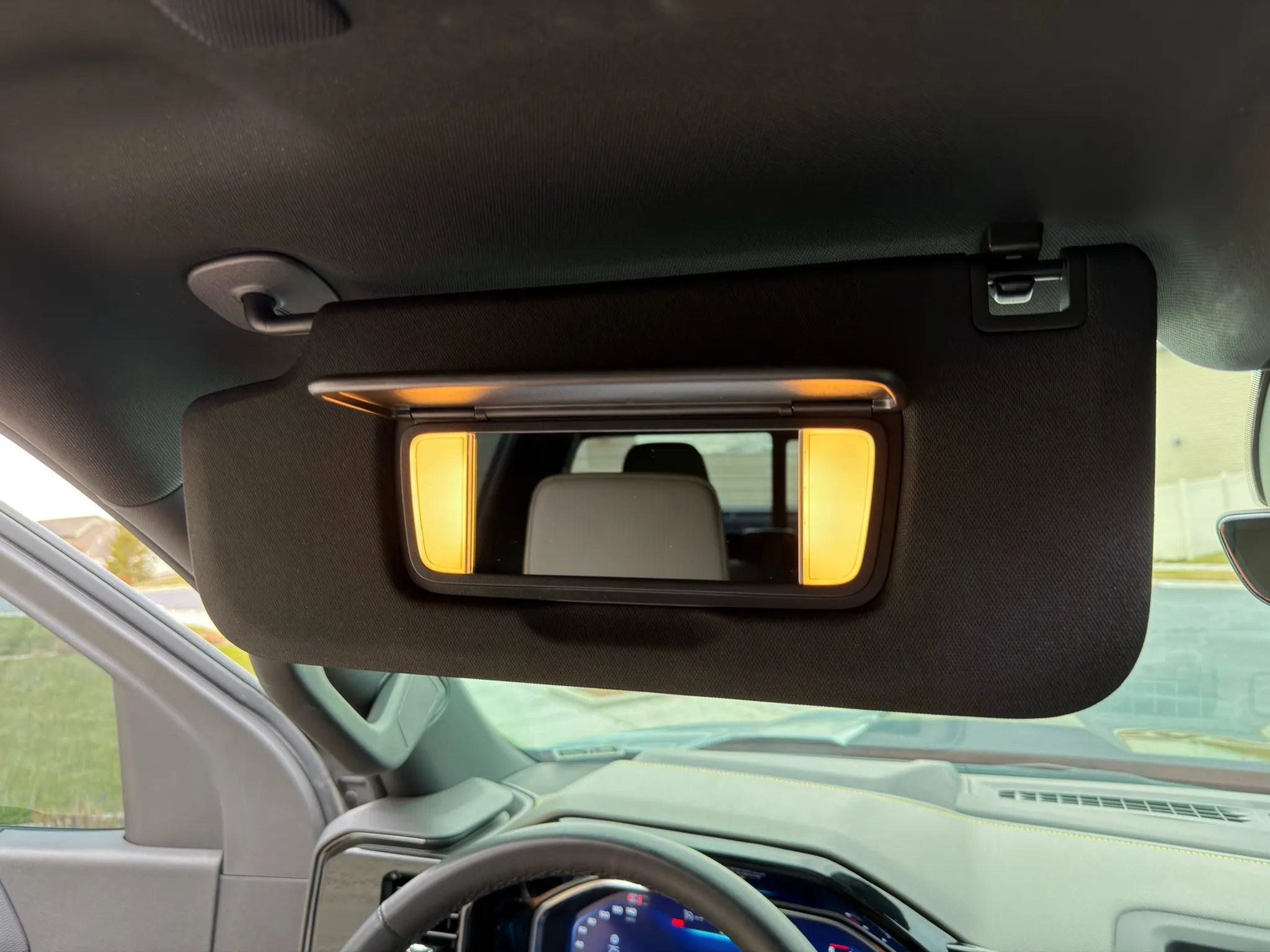 Used 2025 Chevrolet Silverado 1500 ZR2 w/ Technology Package image 29