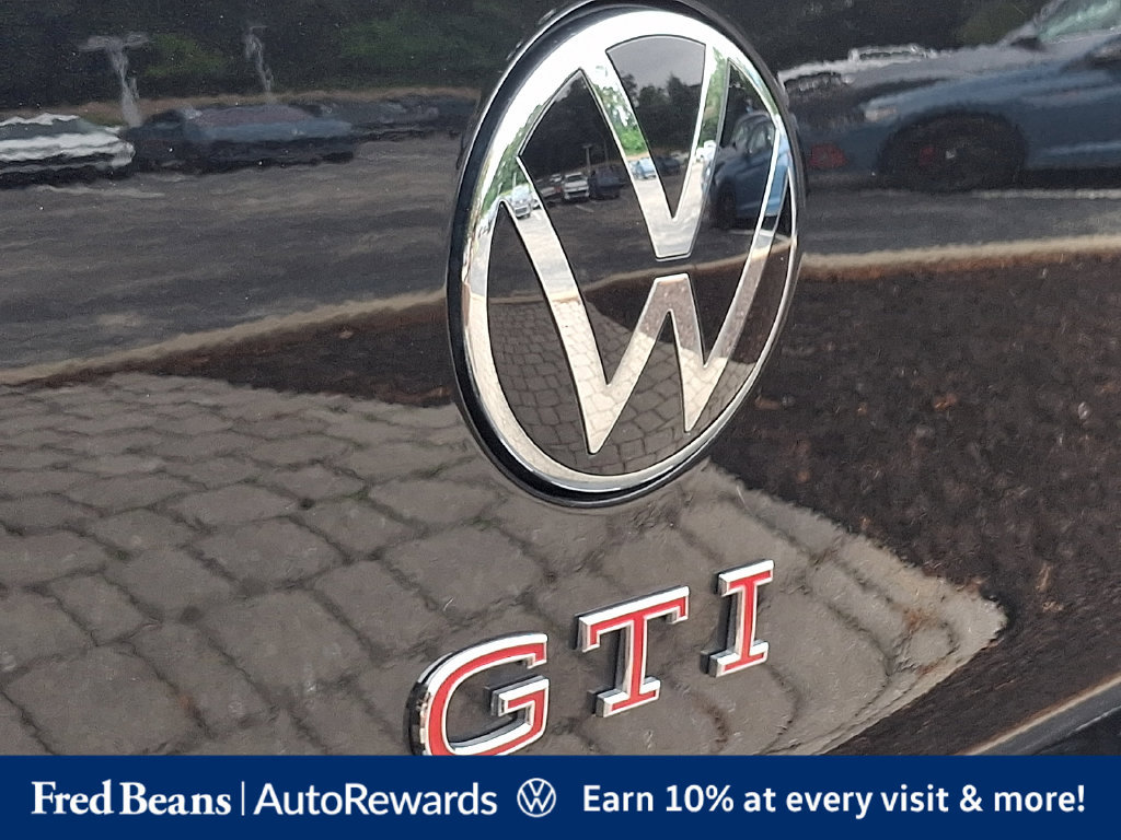 Used 2024 Volkswagen GTI SE FWD image 35