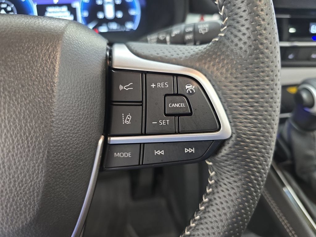 Certified 2025 Toyota Sienna XSE AWD/4WD image 23