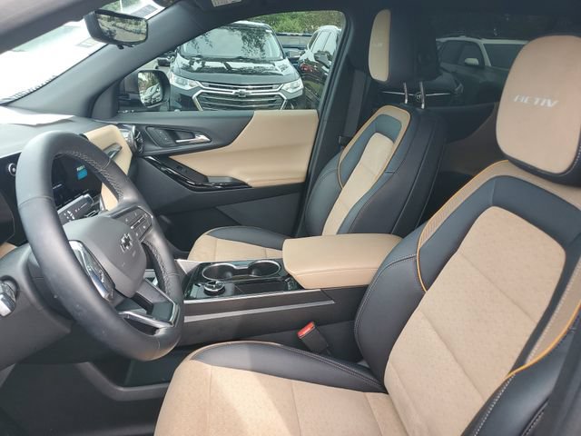 Used 2025 Chevrolet Equinox ACTIV w/ Safety and Technology Package FWD image 17