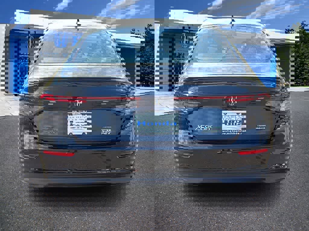 Certified 2024 Honda Accord Sport image 23