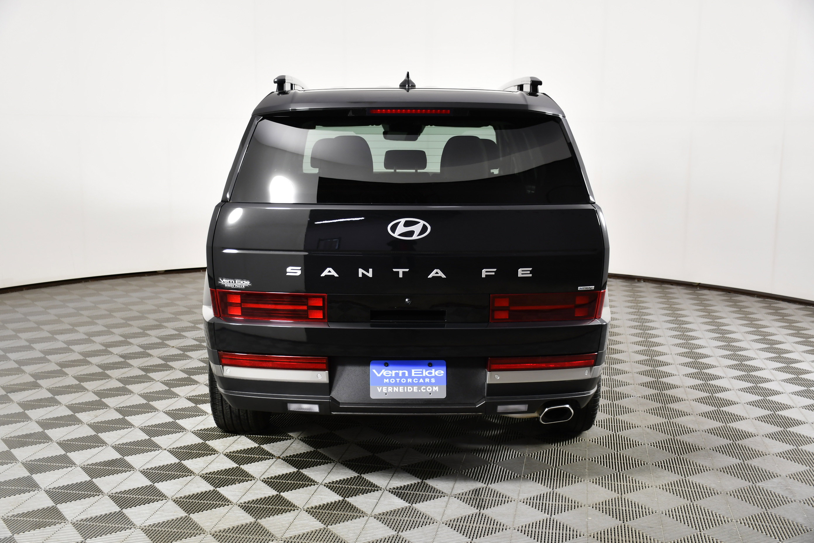 Used 2024 Hyundai Santa Fe Limited image 6