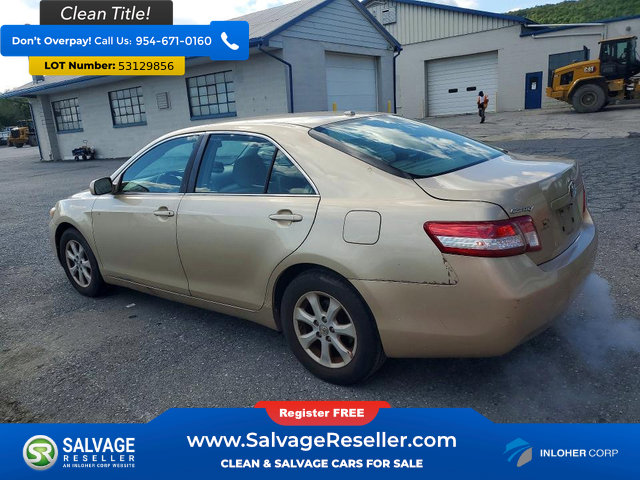 Used 2011 Toyota Camry LE w/ LE Extra-Value Pkg FWD image 3