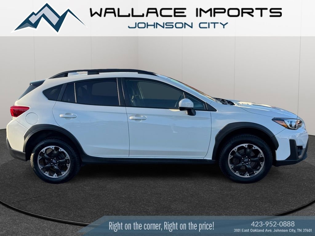 Used 2022 Subaru Crosstrek 2.0i Premium w/ Moonroof Package image 6