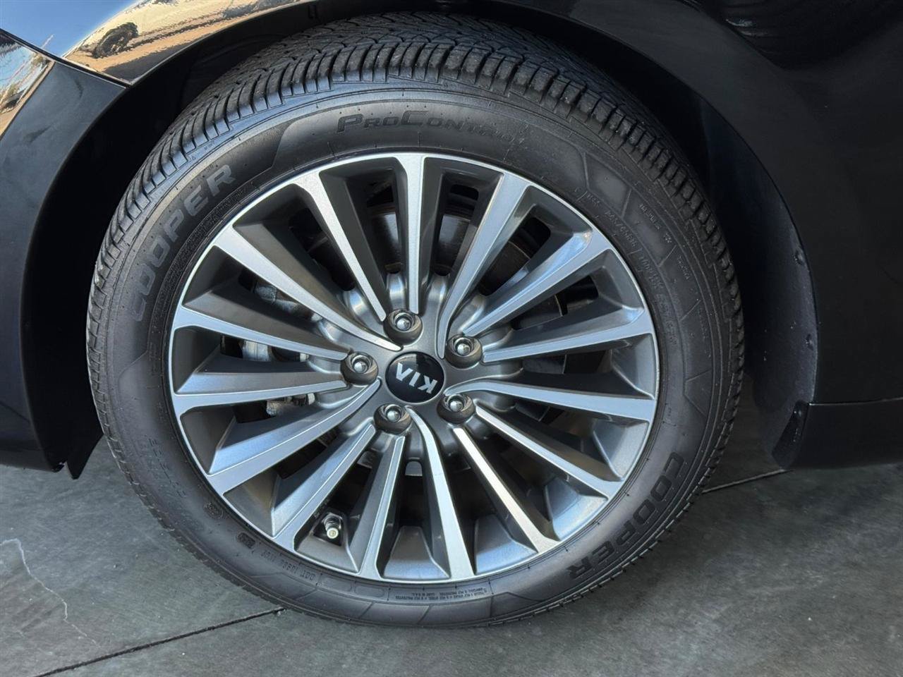 Used 2019 Kia Cadenza Premium FWD image 34