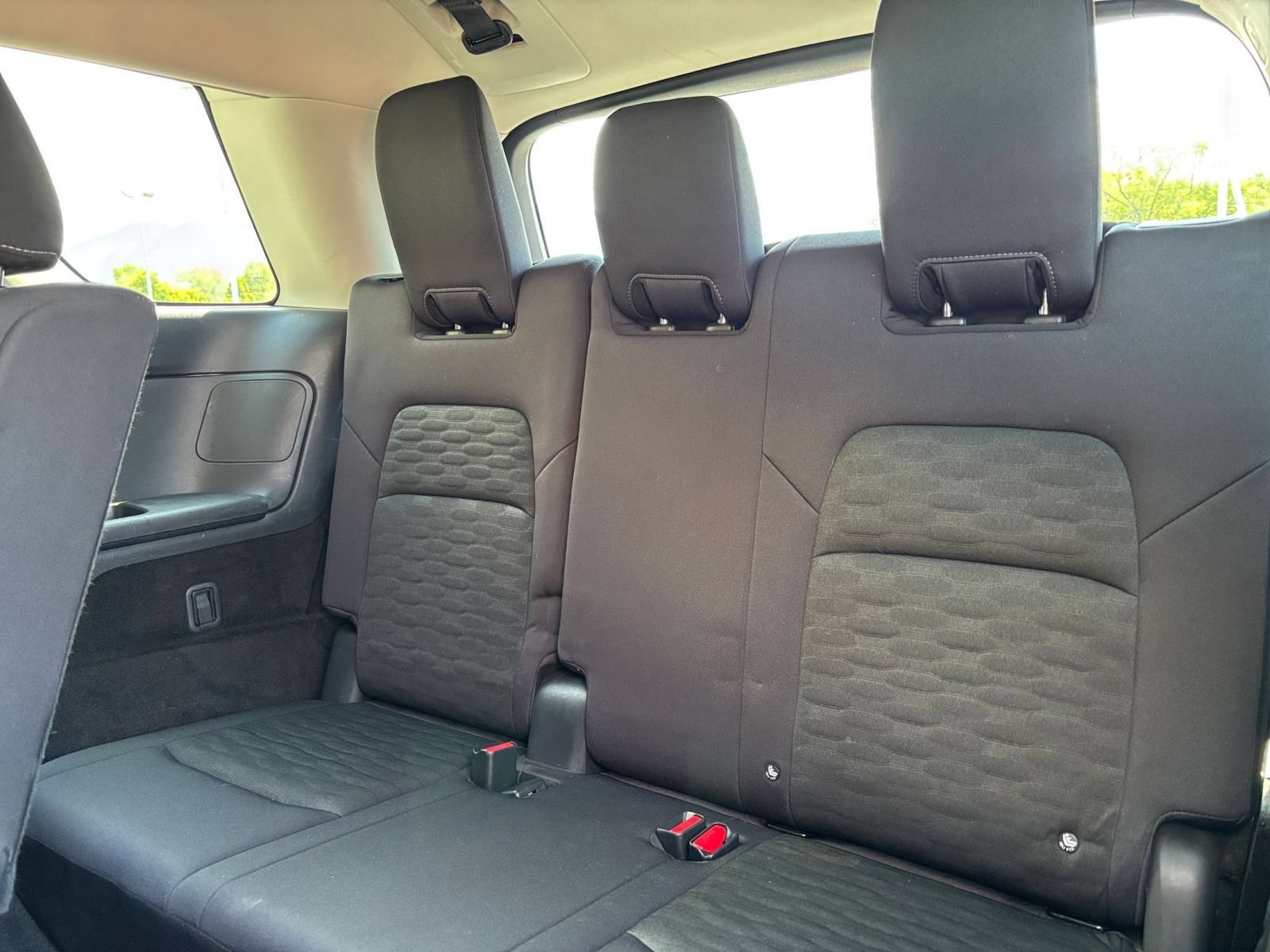 Used 2025 Nissan Pathfinder SV AWD/4WD image 26