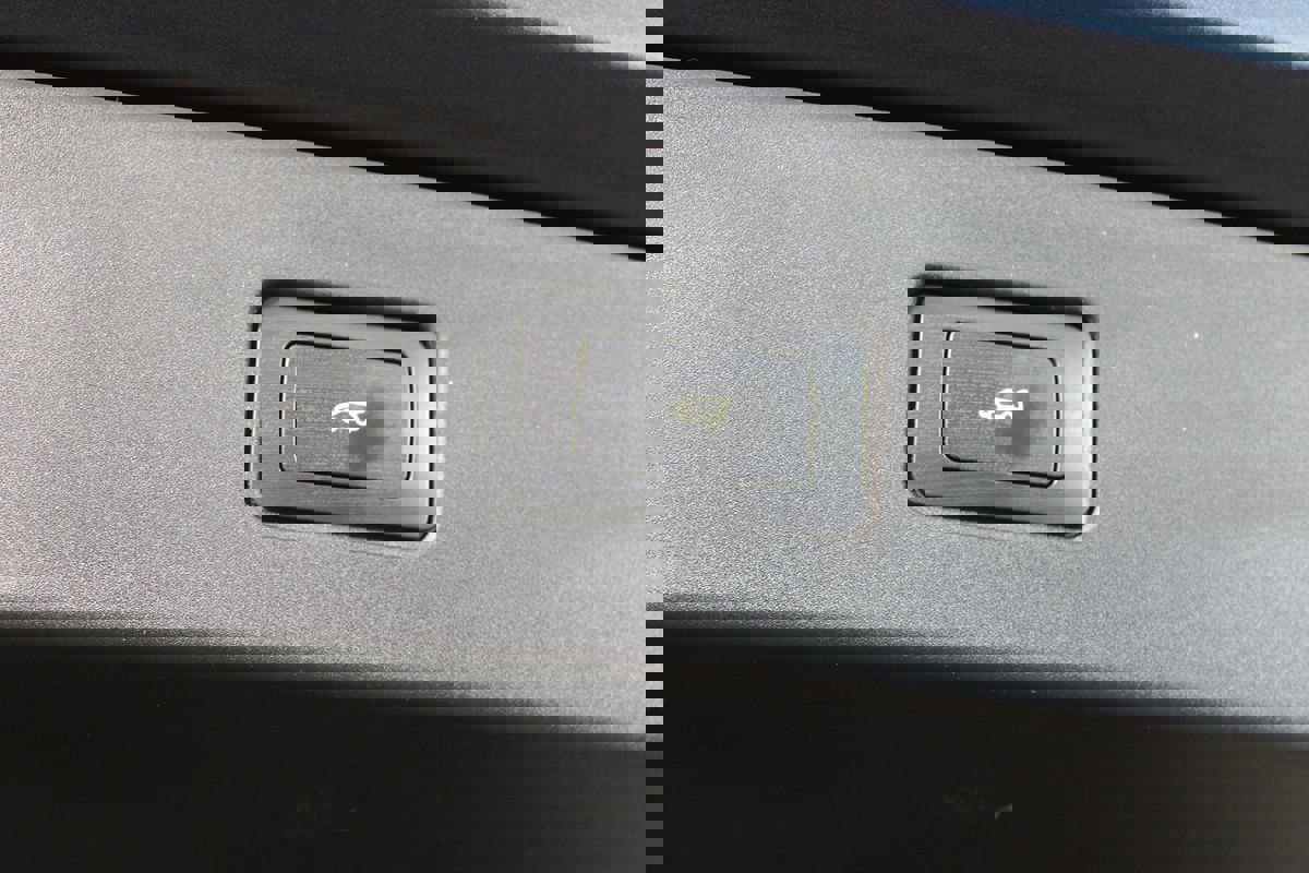 Used 2023 Fisker Ocean Extreme image 38