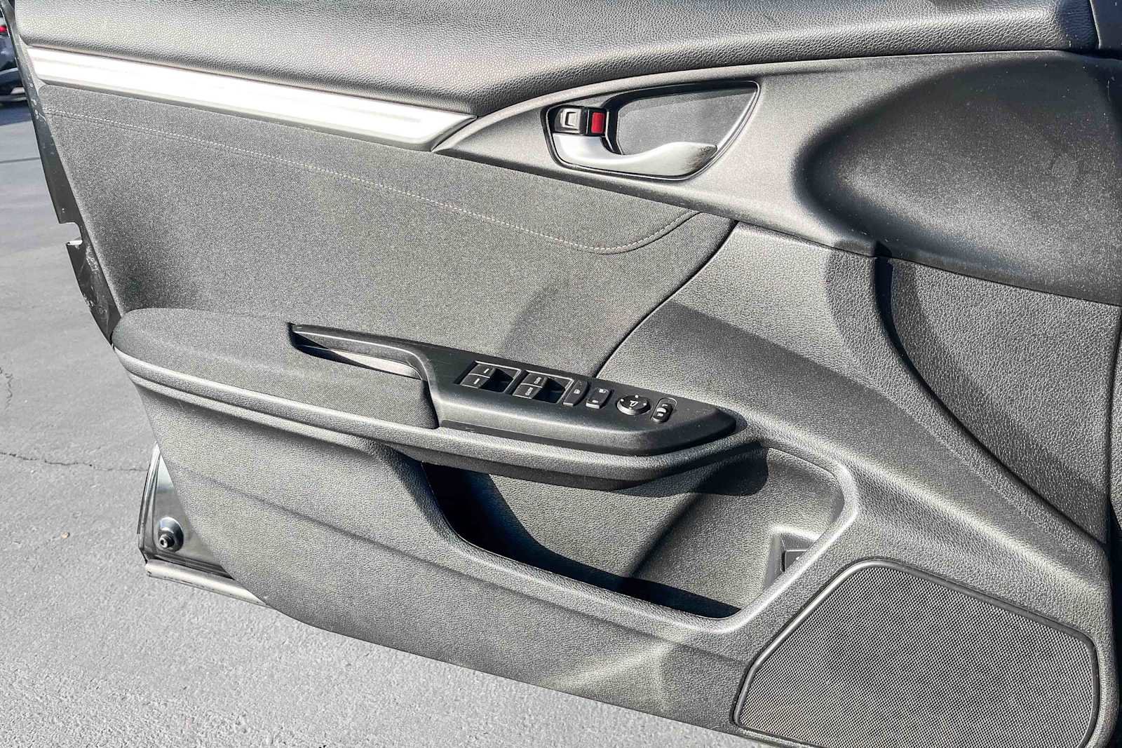 Used 2019 Honda Civic EX image 17