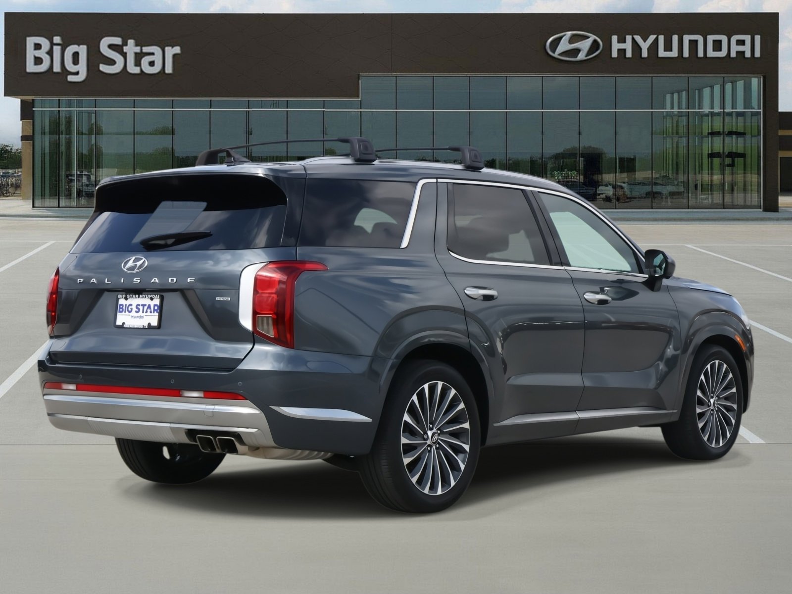Used 2024 Hyundai Palisade Calligraphy image 4