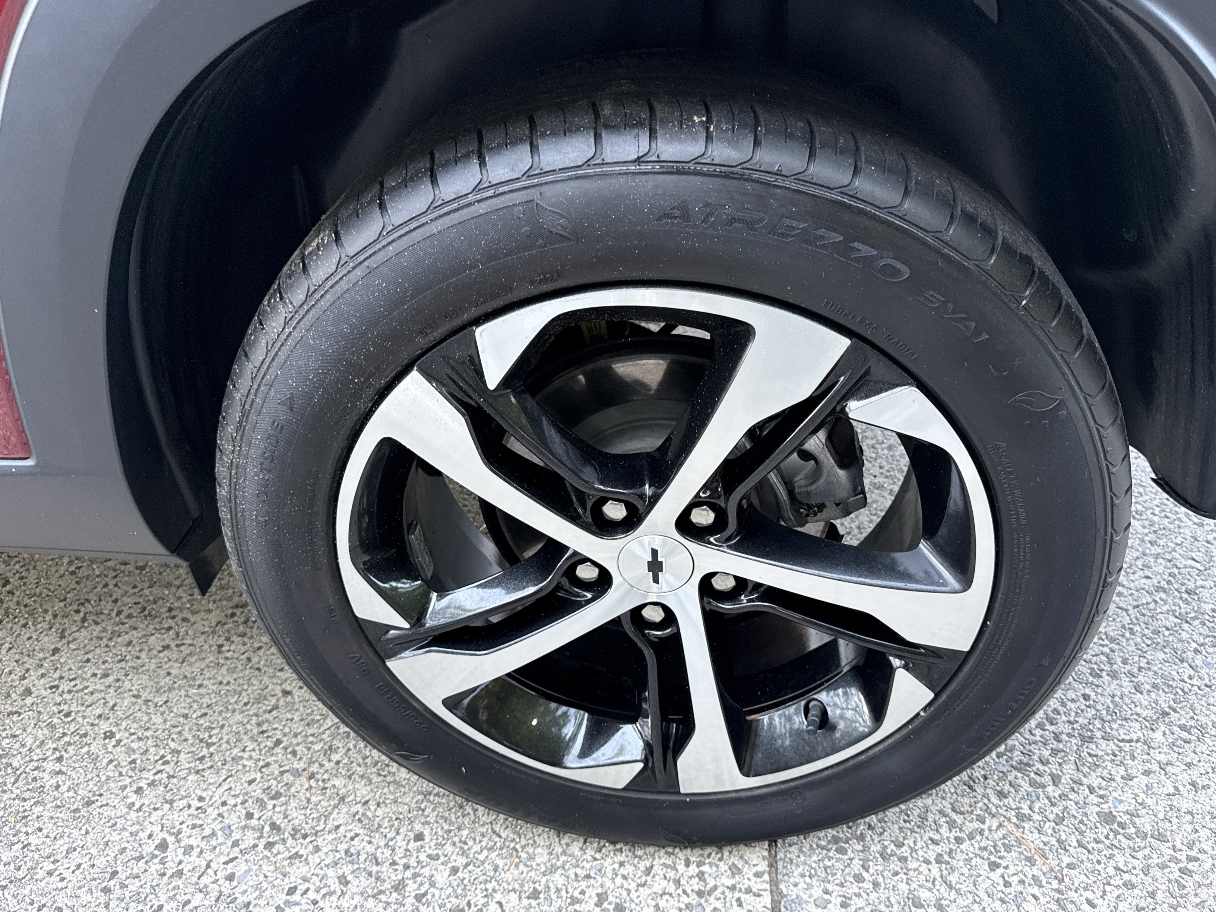 Used 2024 Chevrolet Trax RS w/ Driver Confidence Package FWD image 19