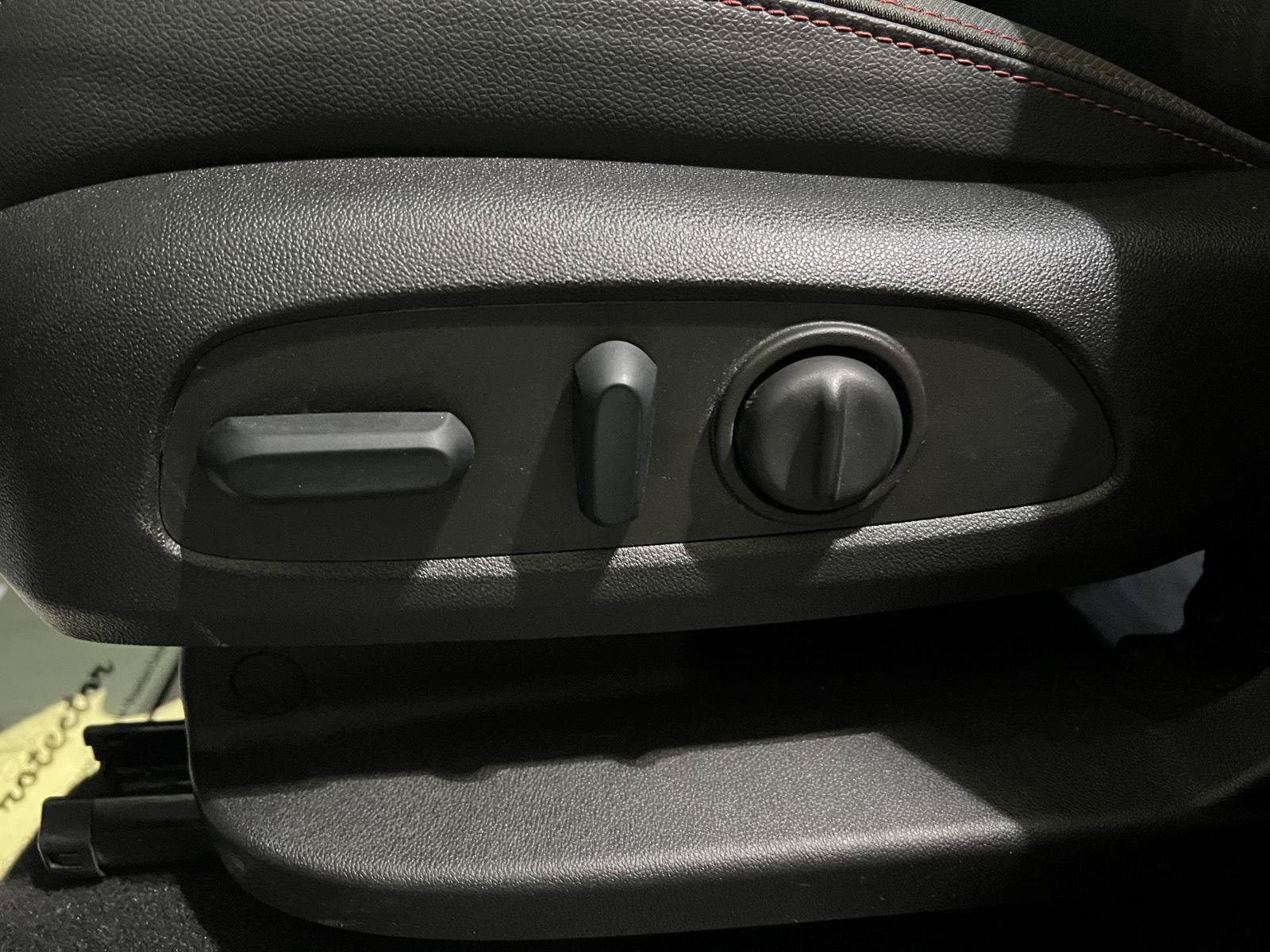 Used 2022 Chevrolet Equinox RS AWD/4WD image 13