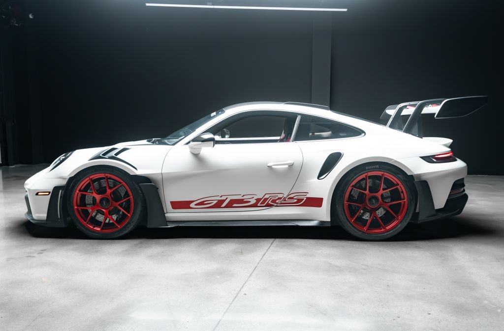 Used 2023 Porsche 911 GT3 RS w/ Weissach Package RWD image 26