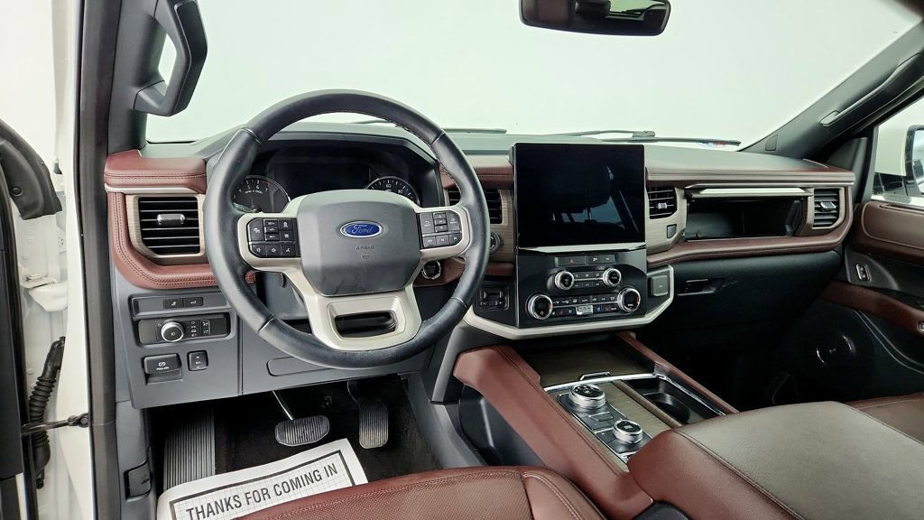 Used 2022 Ford Expedition Max Limited image 13