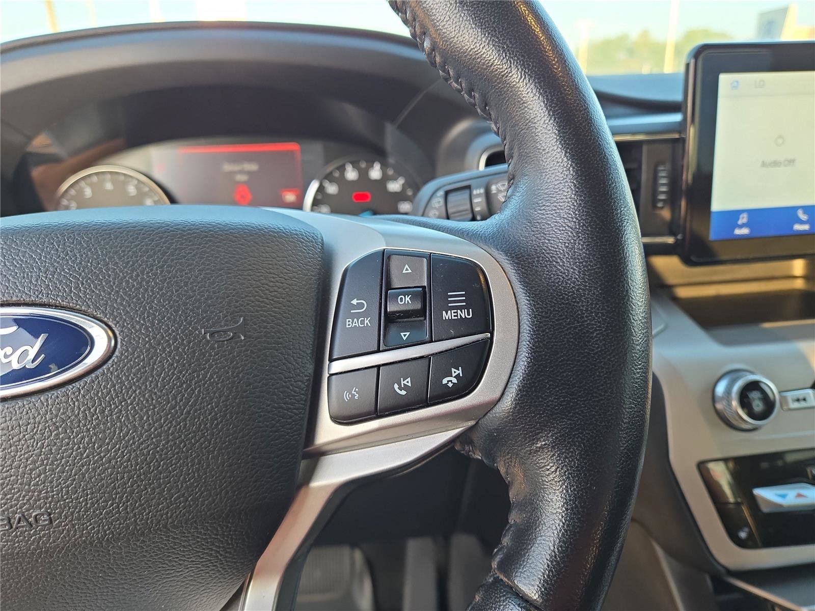 Used 2022 Ford Explorer XLT w/ Equipment Group 202A image 13