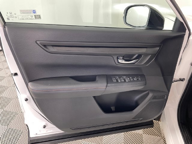 Used 2025 Honda CR-V Sport image 16