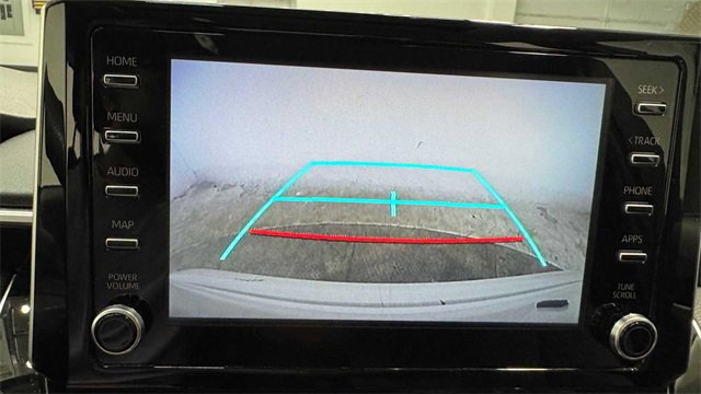 Used 2020 Toyota Corolla LE image 24