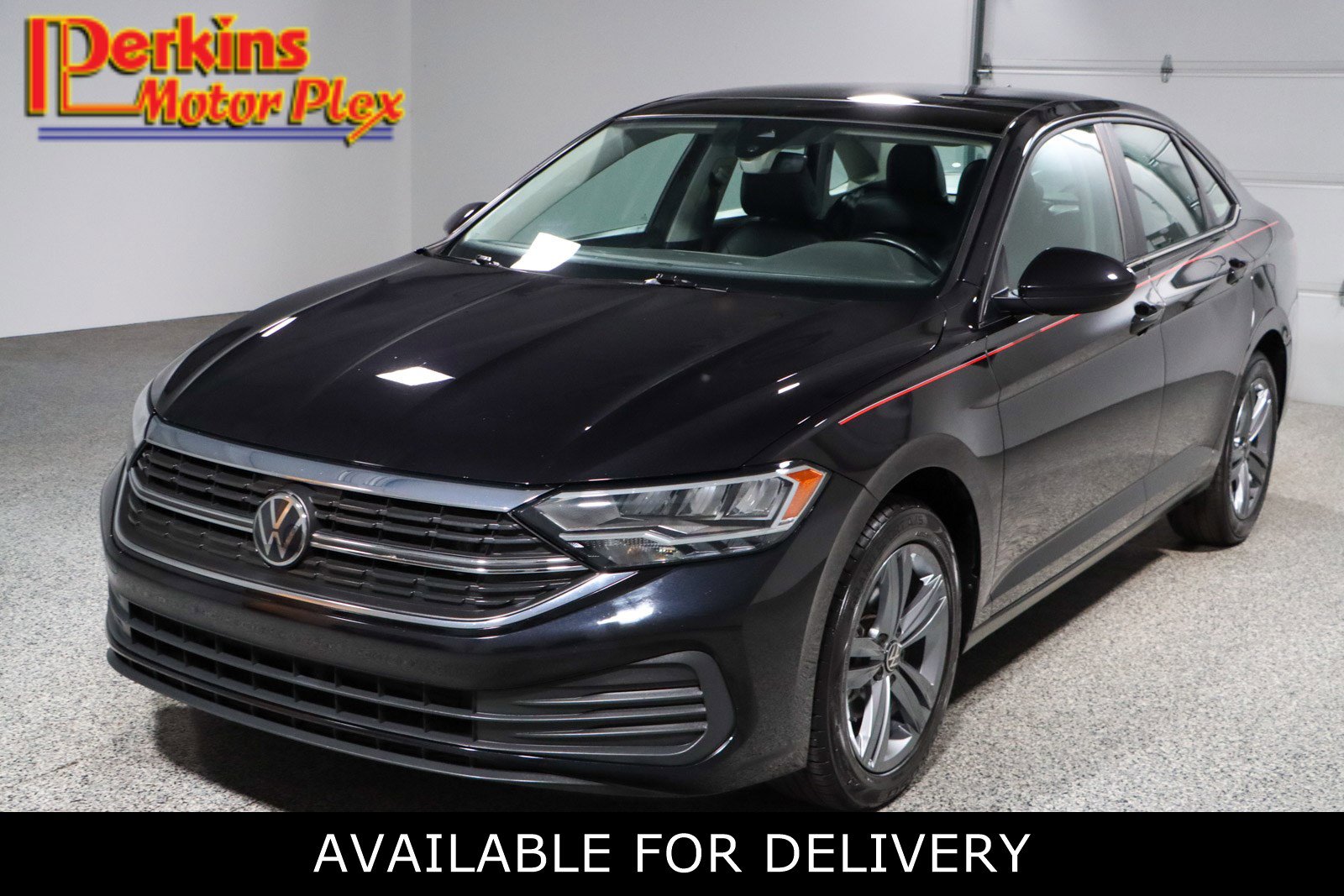 Used 2024 Volkswagen Jetta SE image 1