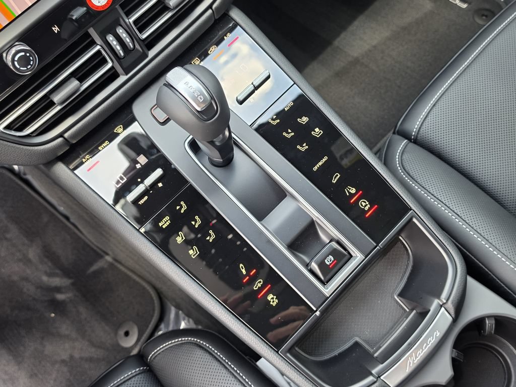 New 2026 Porsche Macan S AWD/4WD image 25