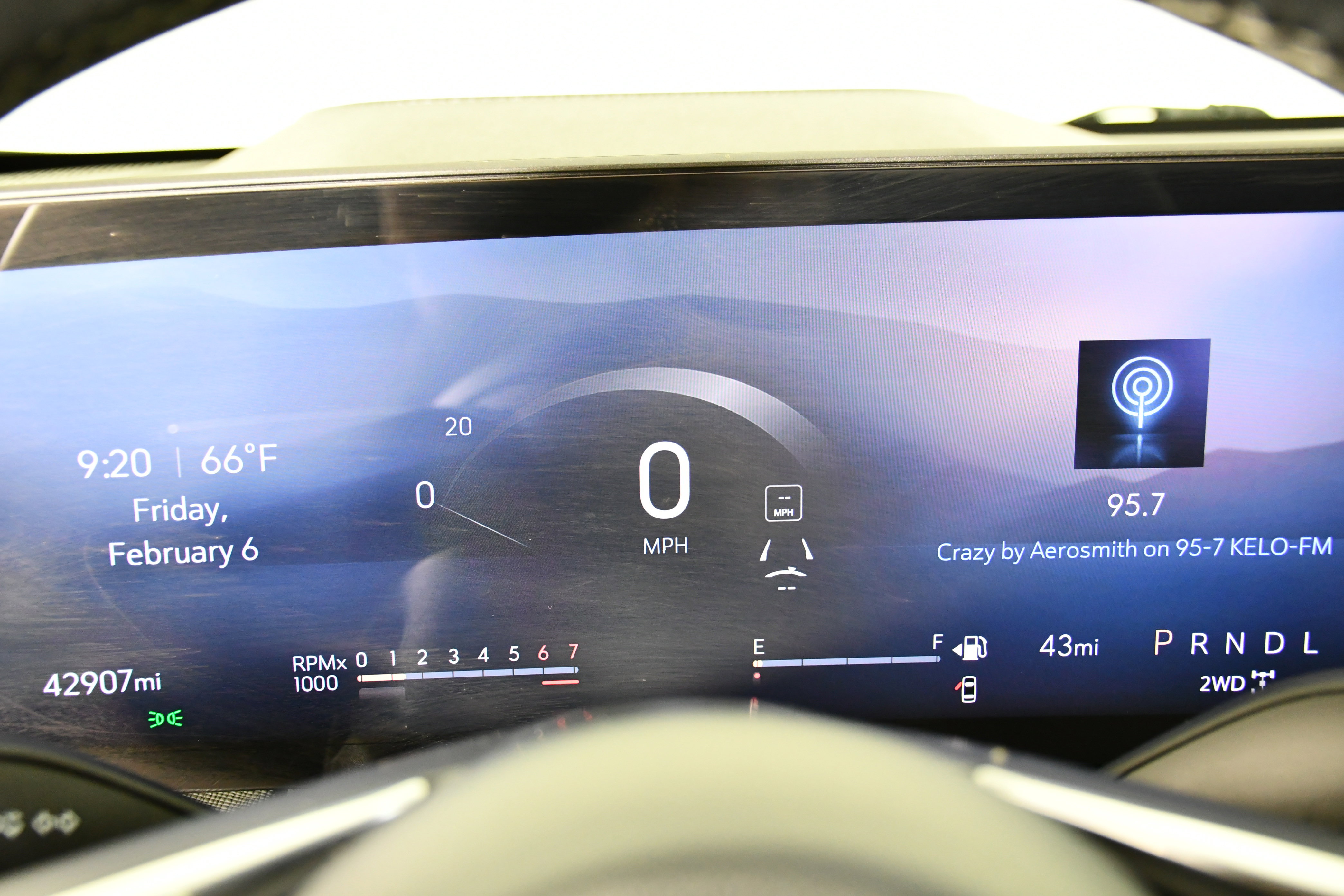 Used 2025 Buick Enclave Preferred image 18