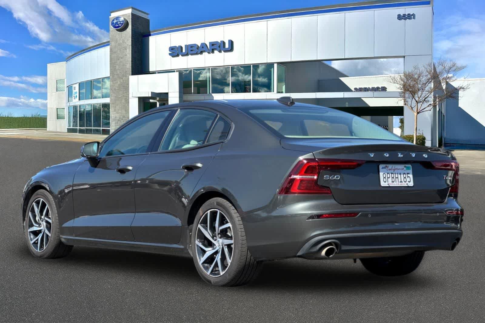 Used 2019 Volvo S60 T6 Momentum w/ Premium Package AWD/4WD image 8