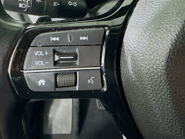 Used 2025 Honda Pilot EX-L image 10