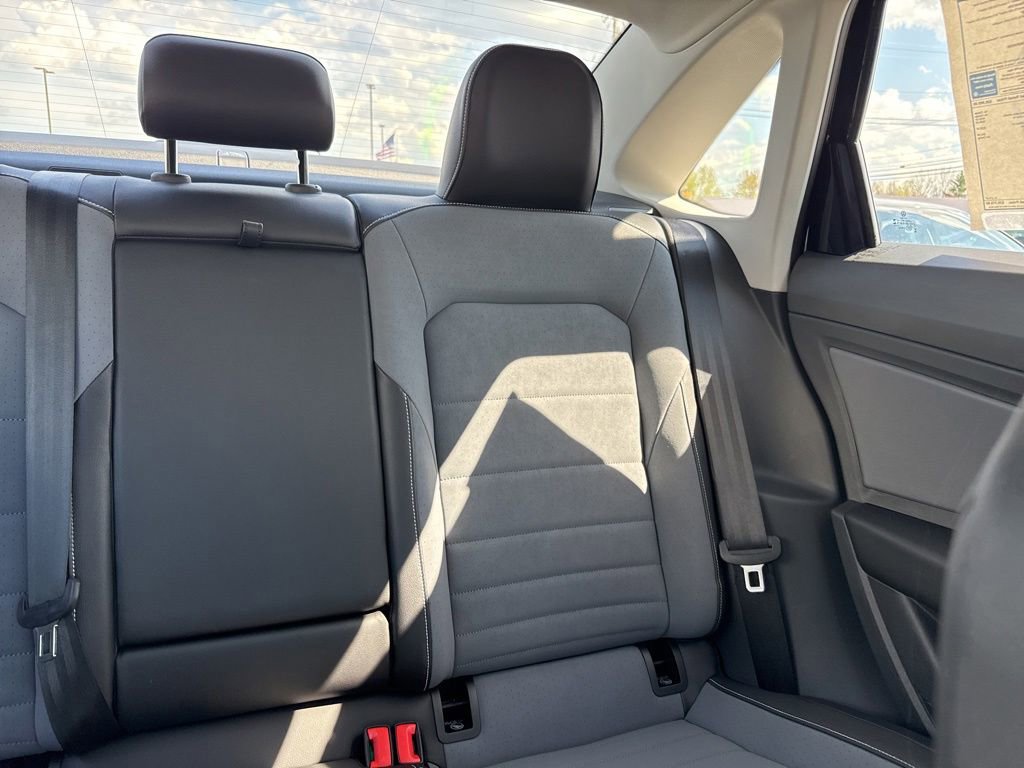 New 2026 Volkswagen Jetta SE FWD image 15