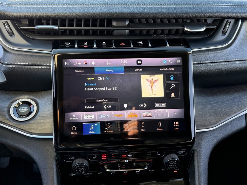 Used 2021 Jeep Grand Cherokee L Limited image 17