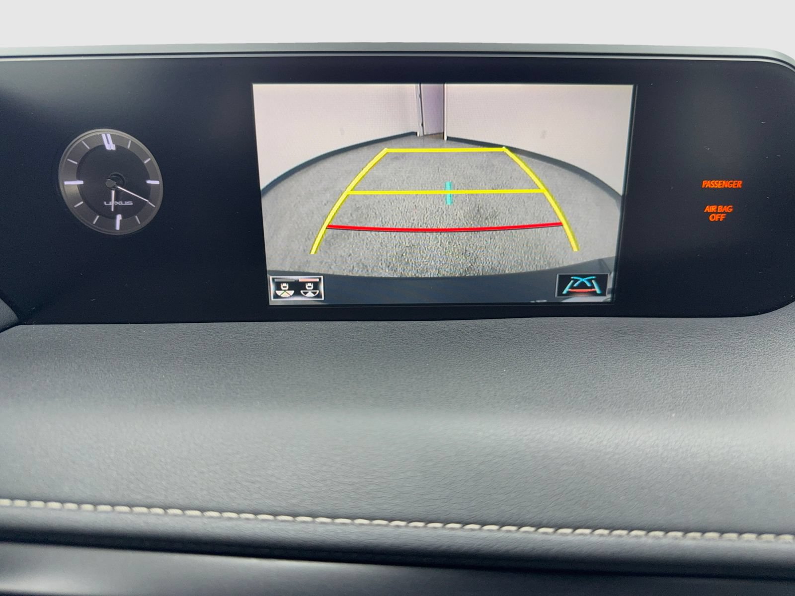Used 2022 Lexus UX 200 w/ Accessory Package (Z2) FWD image 28