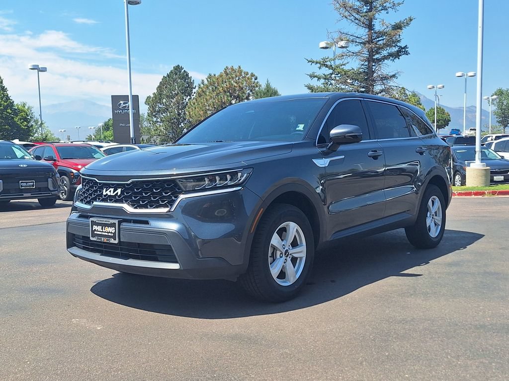 Used 2023 Kia Sorento LX AWD/4WD image 7