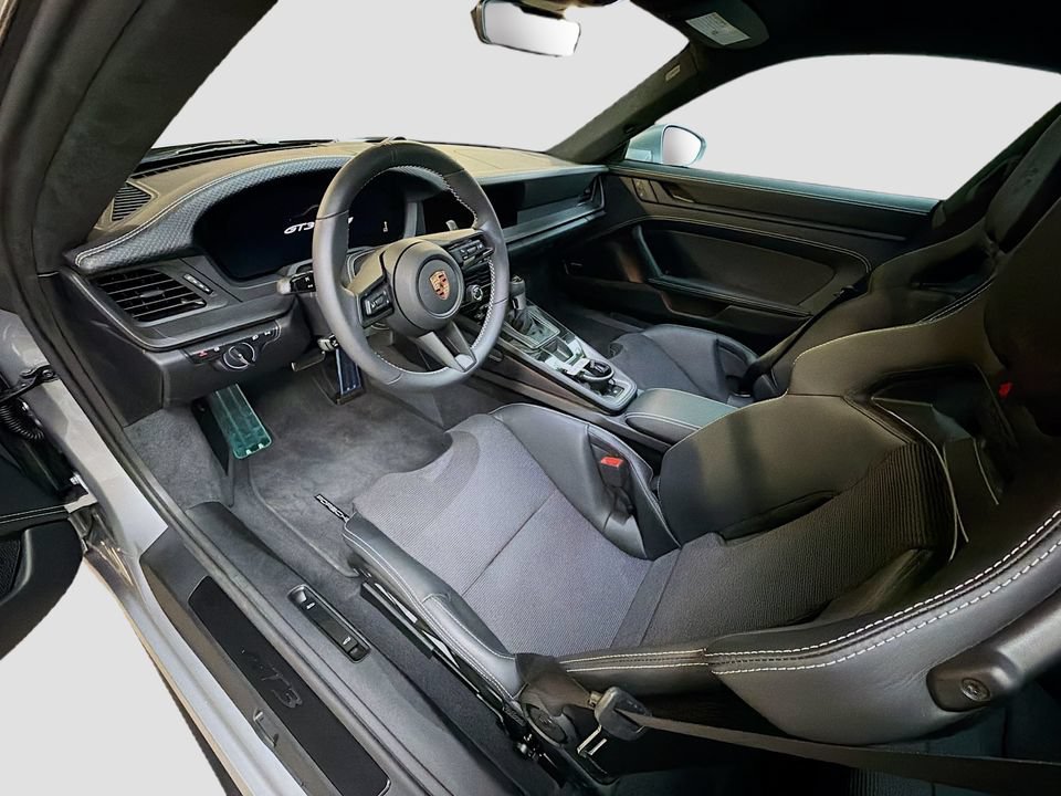 Used 2026 Porsche 911 GT3 RWD image 5