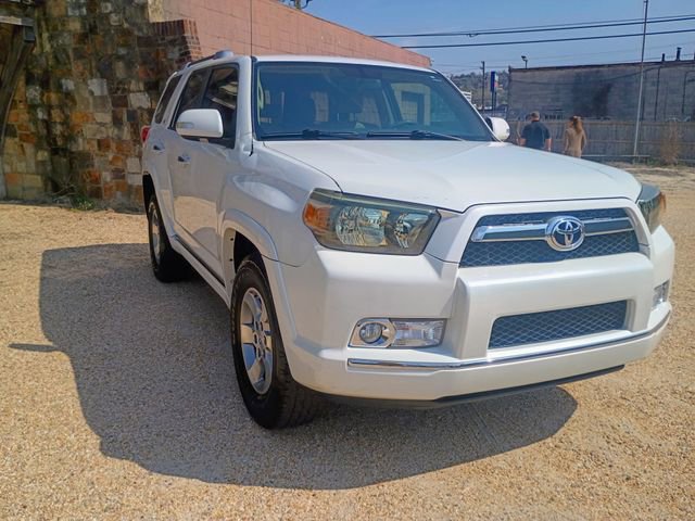 Used 2013 Toyota 4Runner SR5 image 2
