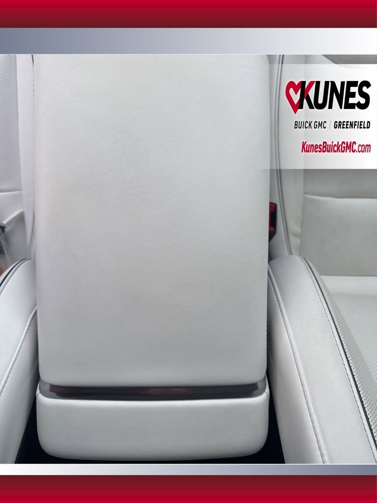 Used 2022 Tesla Model S Plaid image 29