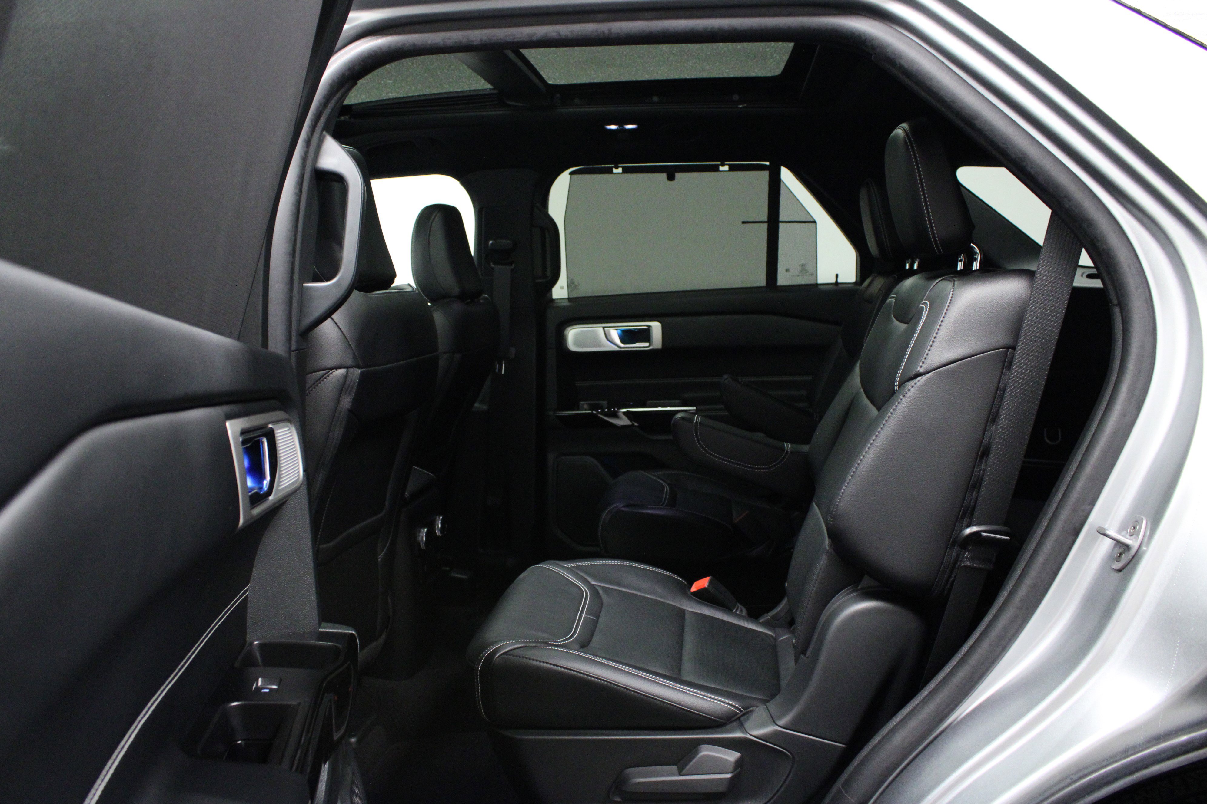 Used 2024 Ford Explorer ST w/ Equipment Group 401A image 13