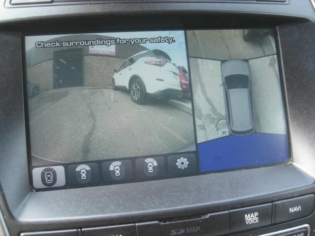 Used 2017 Hyundai Santa Fe AWD w/ SE Ultimate Tech Package 03 image 32