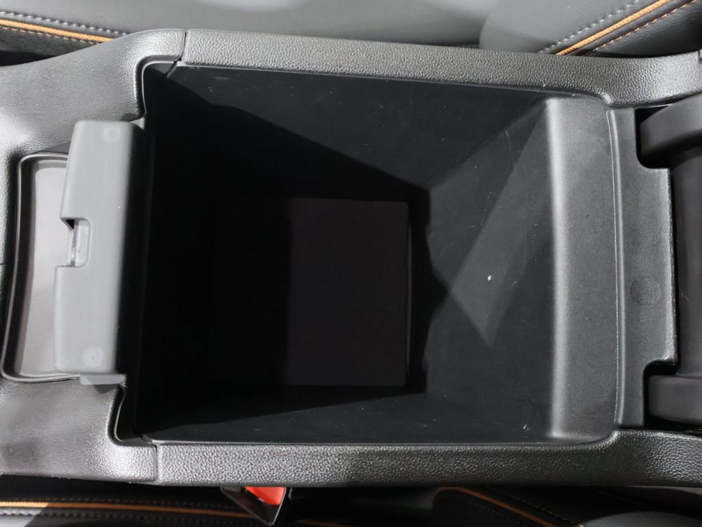 Used 2023 GMC Acadia AT4 w/ Technology Package image 39