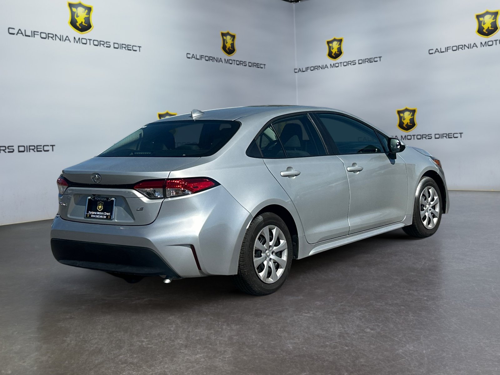 Used 2025 Toyota Corolla LE FWD image 5