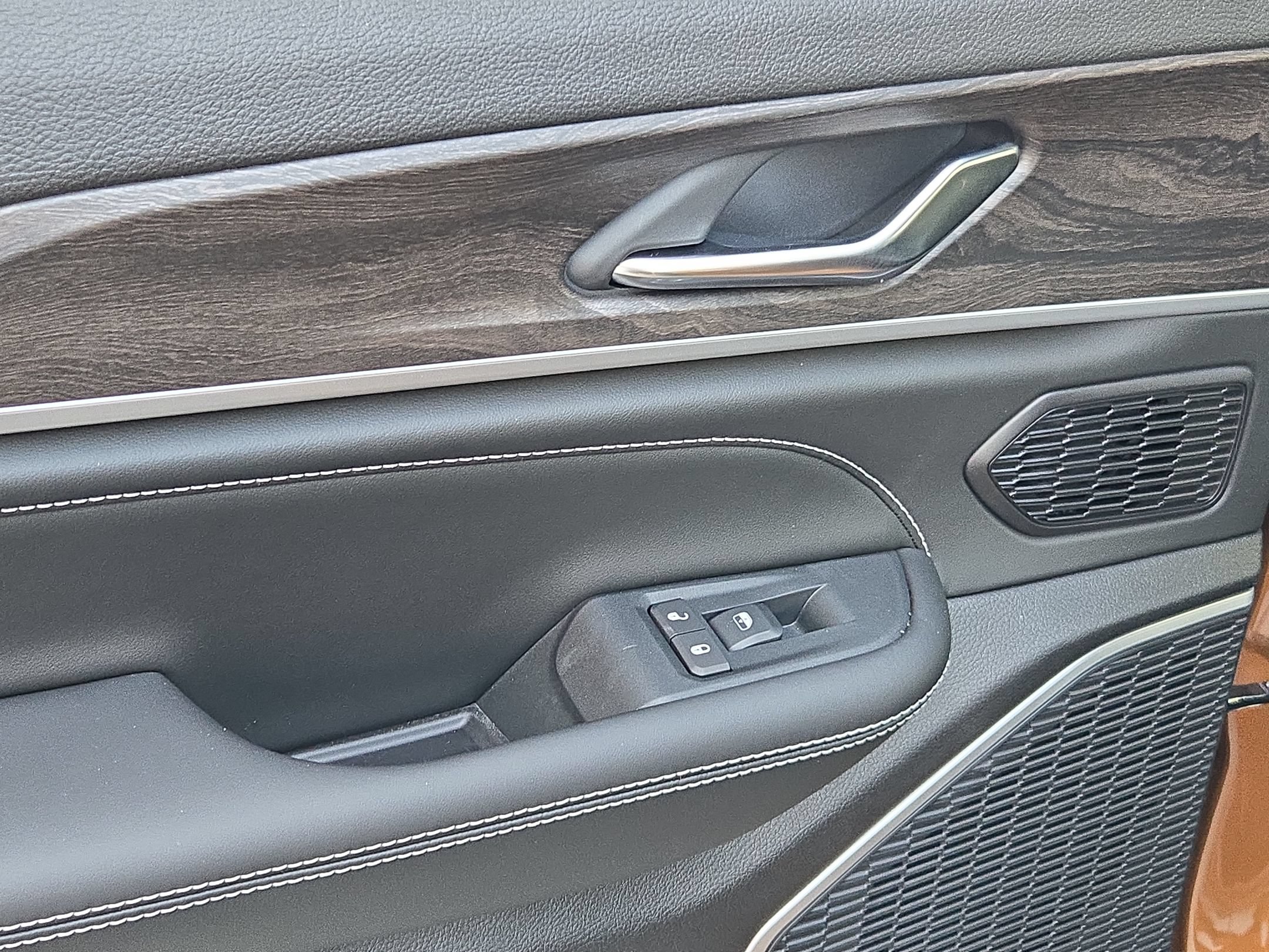 New 2027 Jeep Grand Cherokee Limited AWD/4WD image 29